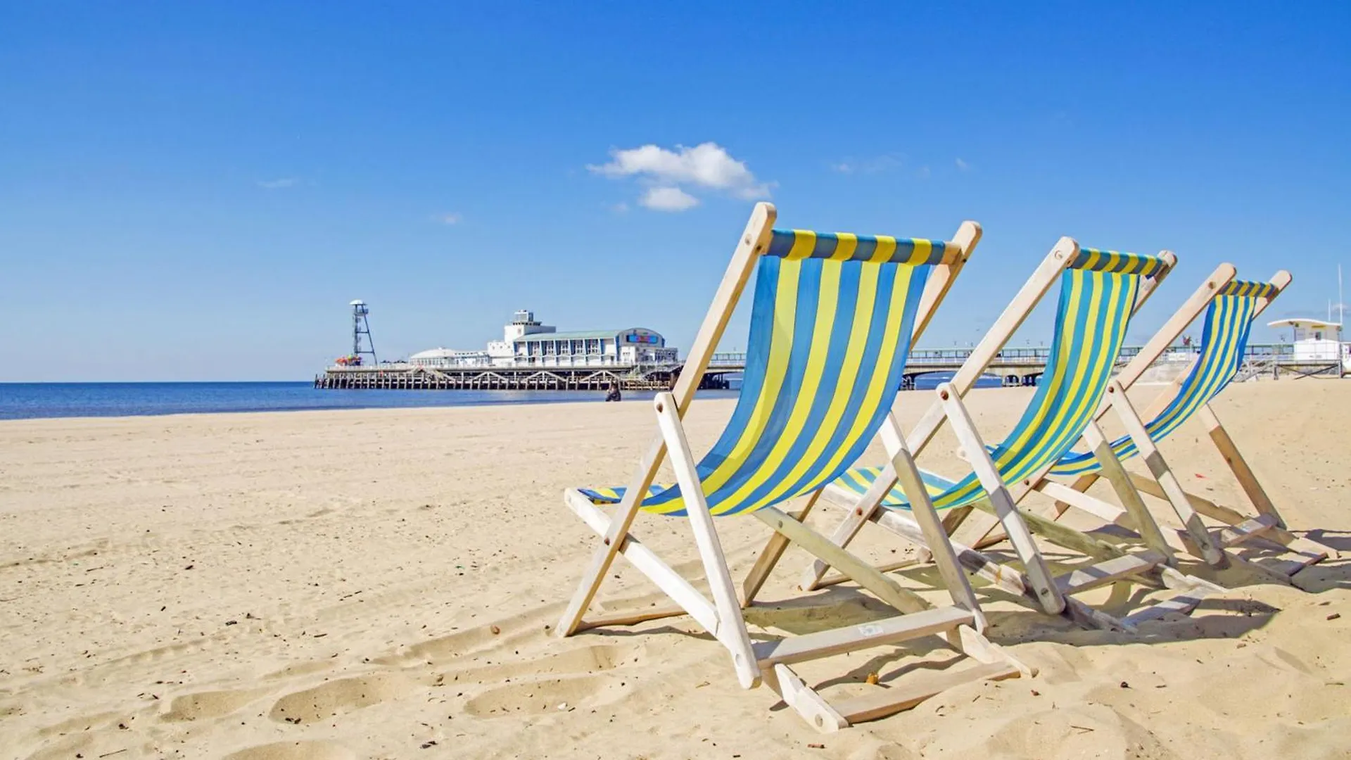 Bournecoast: Luxurious Flat Close To Beach -Fm8513 Bournemouth Holiday home